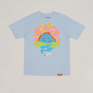 HAPPY TRAILS TEE POWDER BLUE