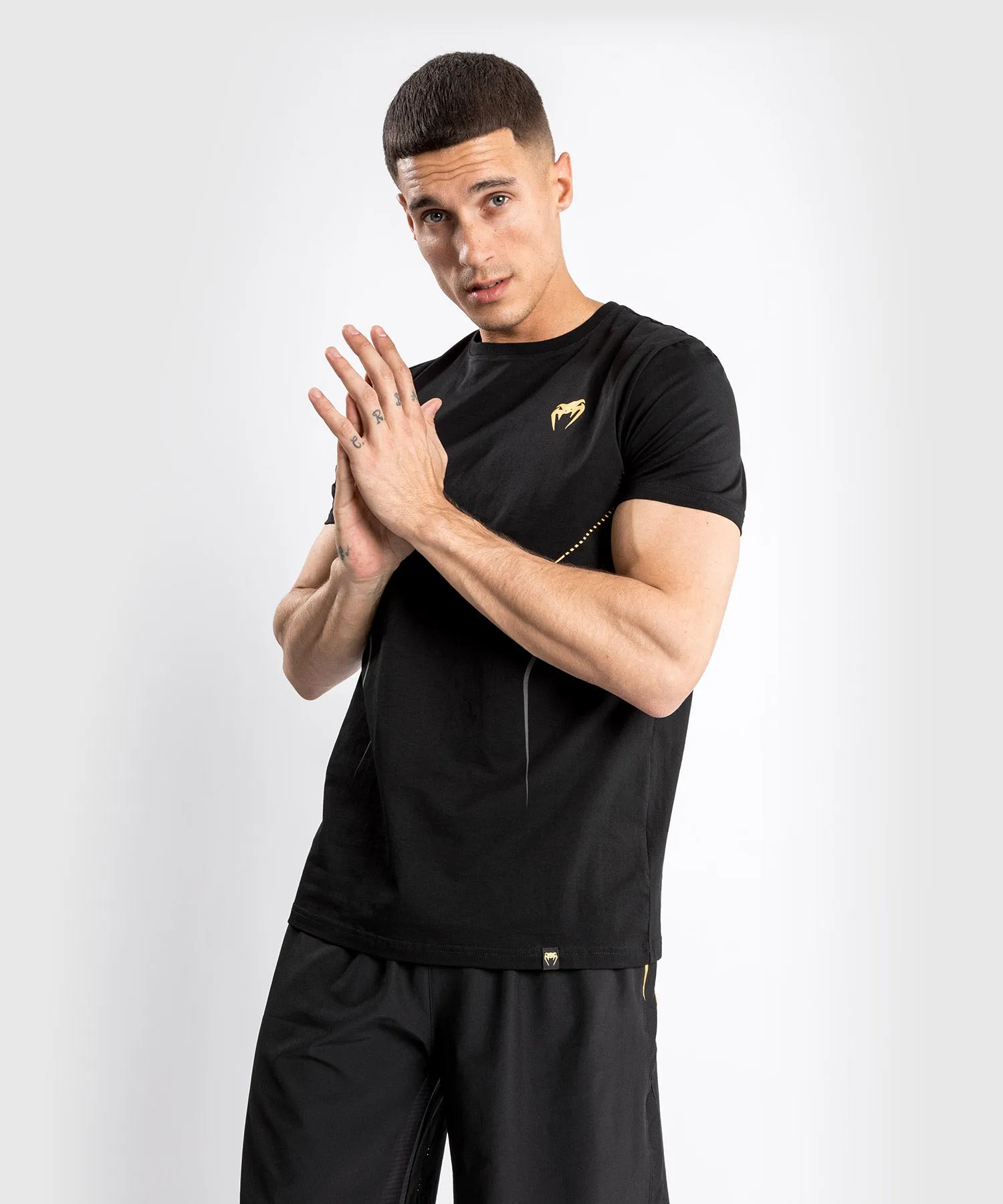 Venum Athletics T-shirt – Black/Gold